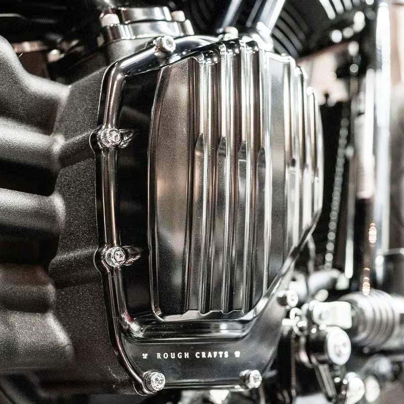 Rough Crafts M8 カムカバー クローム-01