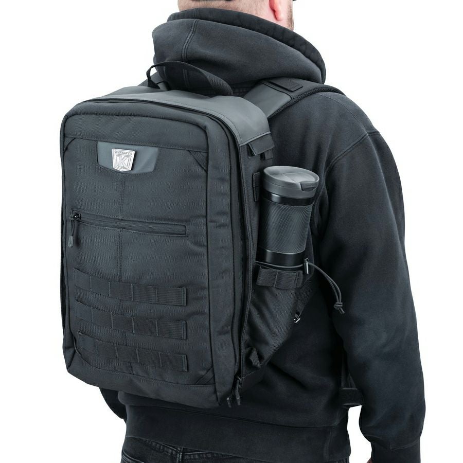 Kuryakyn Momentum ランナウェイ・バックパック-03