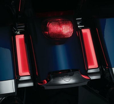 Kuryakyn TRACER LEDサドルバッグサポートインサート グロスブラック 