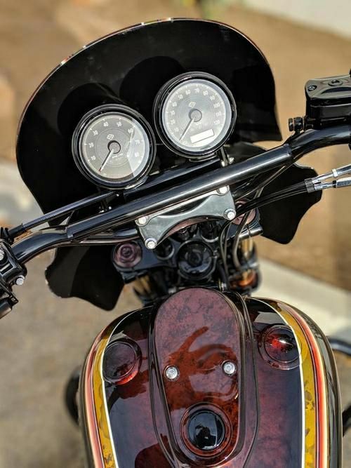 ソフテイル メーター廻りパーツ｜ハーレーカスタムパーツ専門店