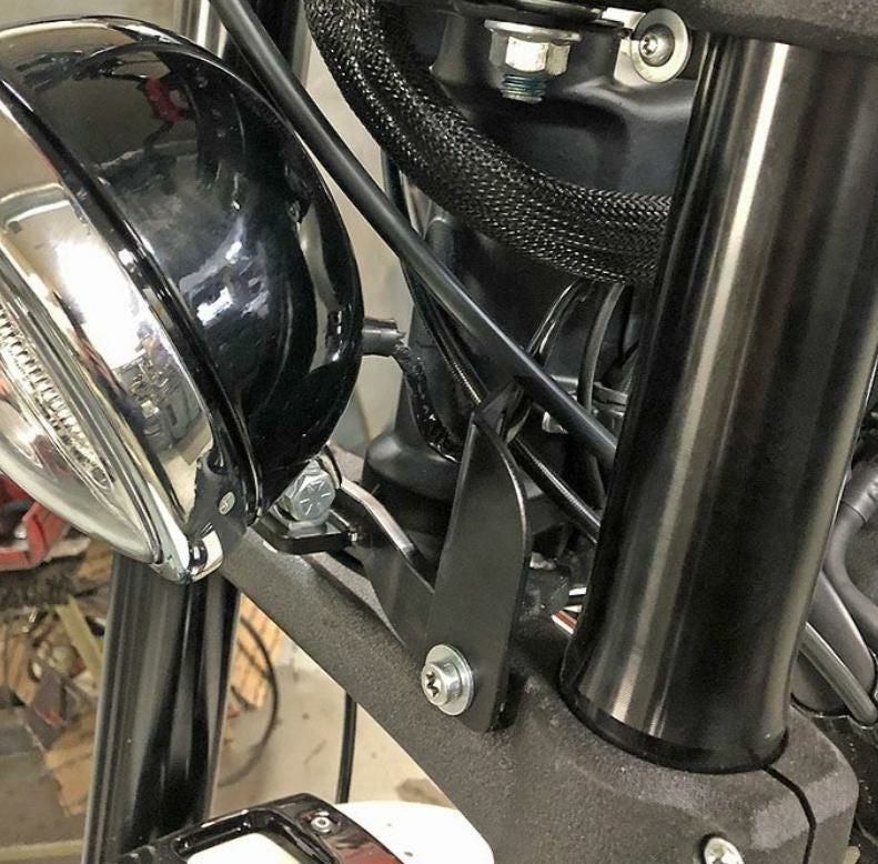 Tスポーツ フェアリング ブラック／ダークスモーク 15インチ ダイナ