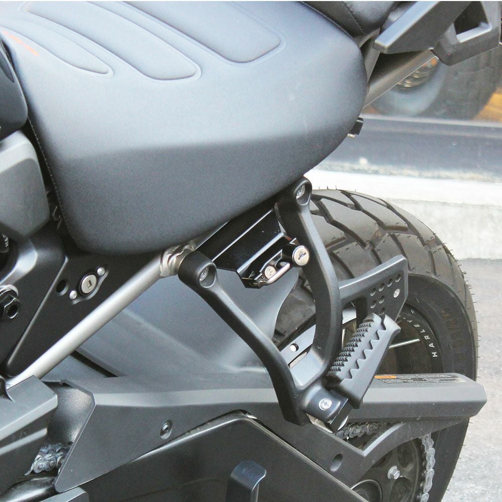 Pan America用 ヘルメットロック ブラック【キジマ】-01