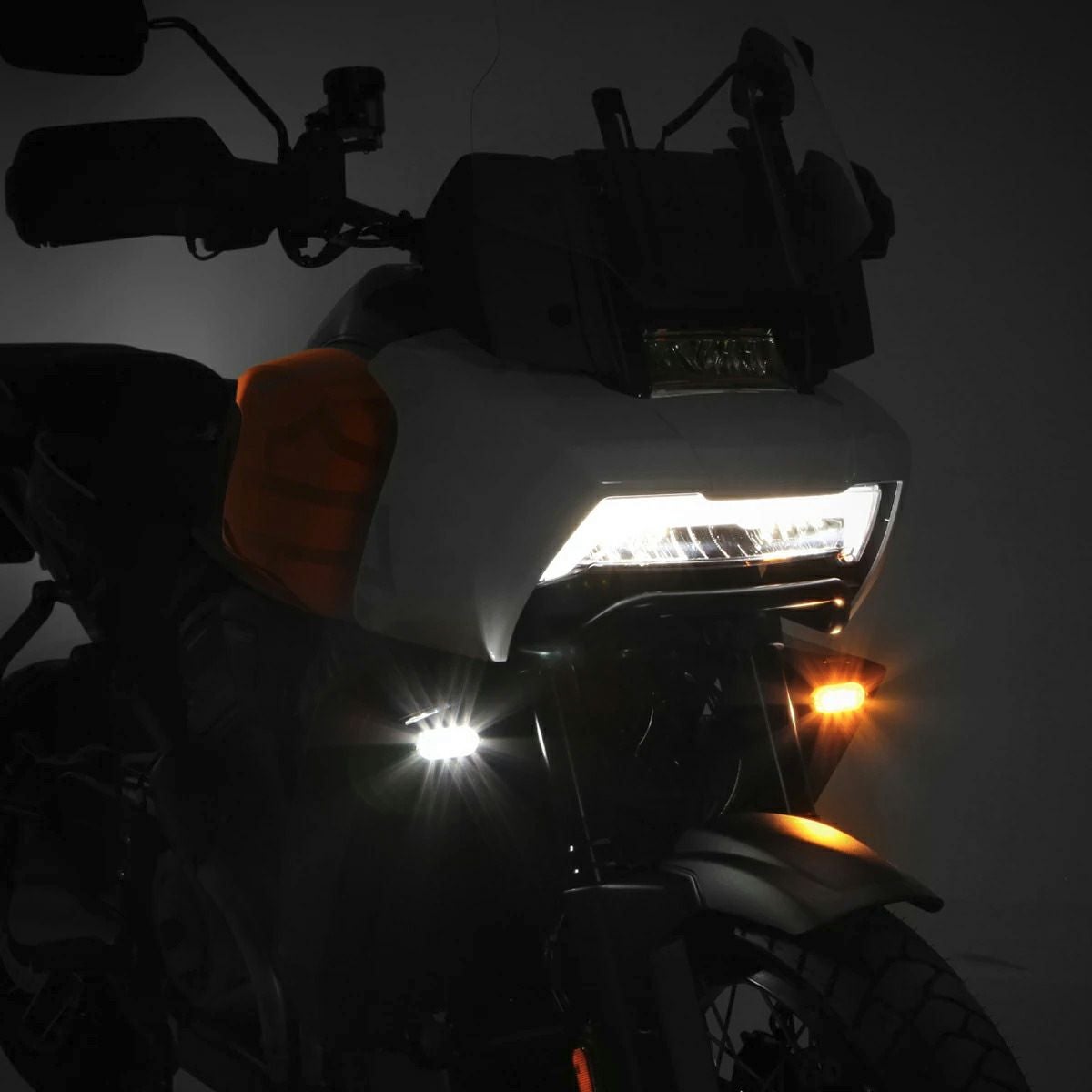 セール】ハーレー用 Daymaker フォワード LED補助ライト |ハーレー