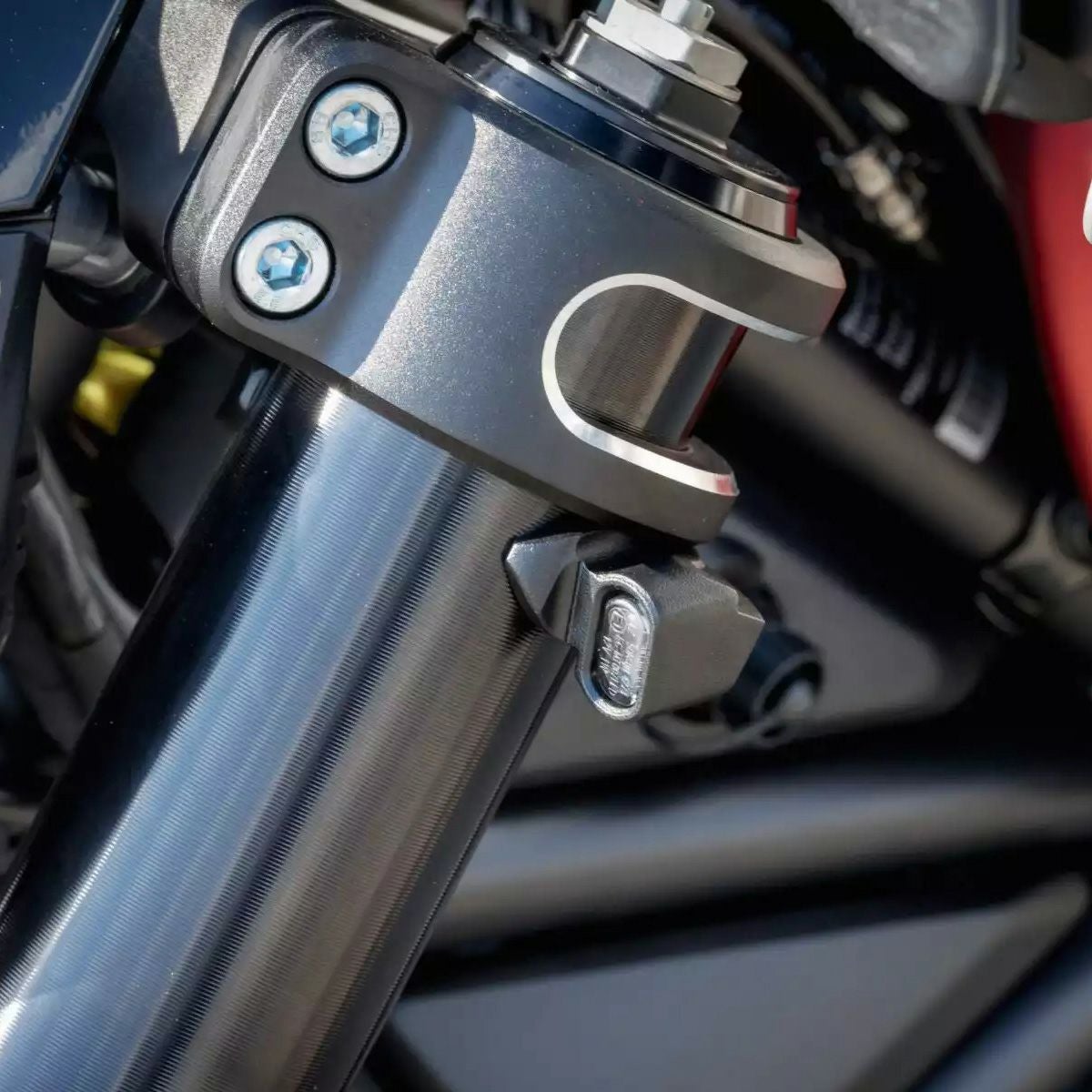 Thunderbike スポーツスターS Quick Stripe フロントターン Thunderbike スポーツスターS Quick Stripe フロントターン
