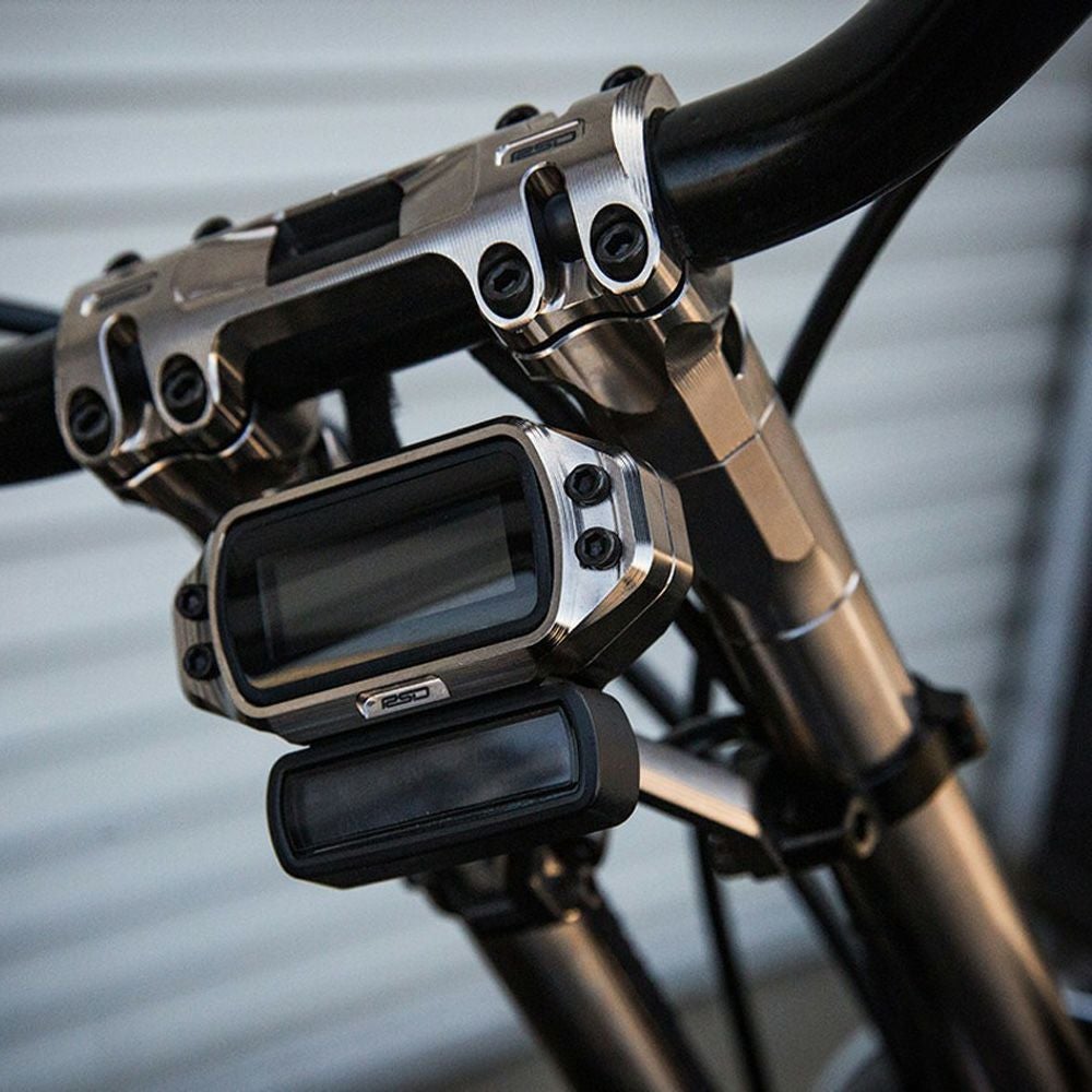 ハーレー M8 ソフテイル SECTOR ゲージリロケーションキット ニッケル