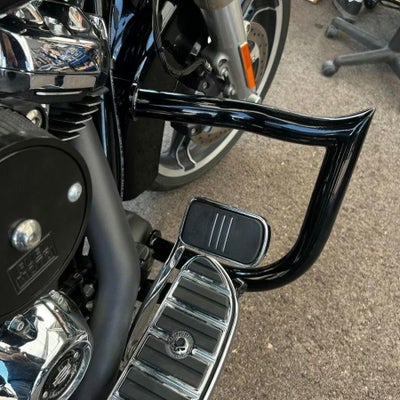 Siouxicide Choppers サドルバッグガード ブラック ハーレー FLHX 