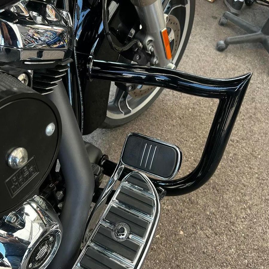 Harley-Davidsonストリートグライド2020エンジンパーツ ハーレー ストリートグライド、ロードキング 1.5インチ径チョップド