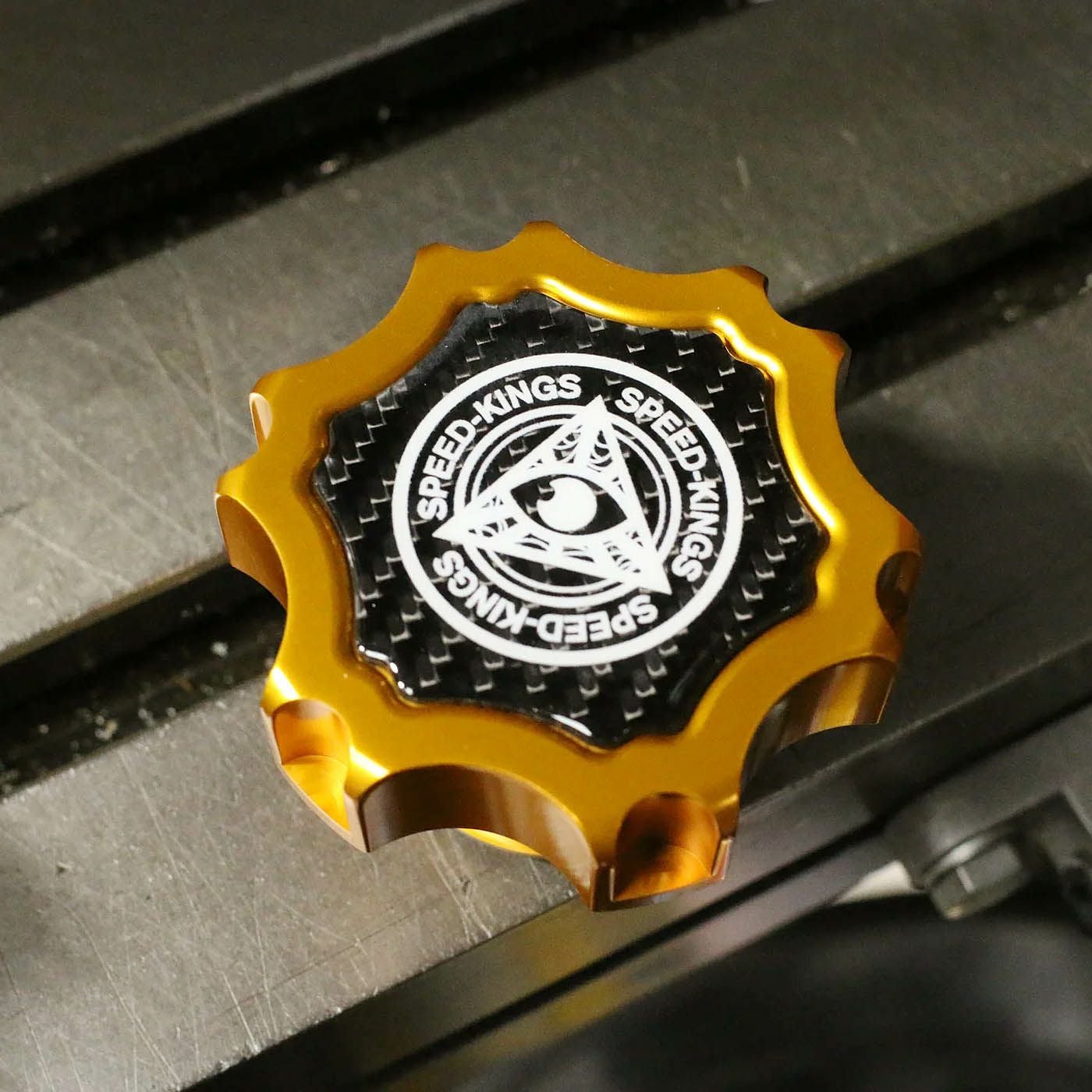 ダイナ フューエルキャップ スピードキングサイクル｜ハーレーカスタム