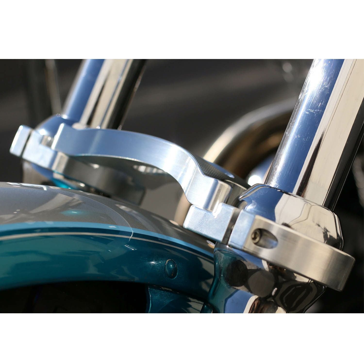 ダイナ フォークブレース｜ハーレーカスタムパーツ専門店