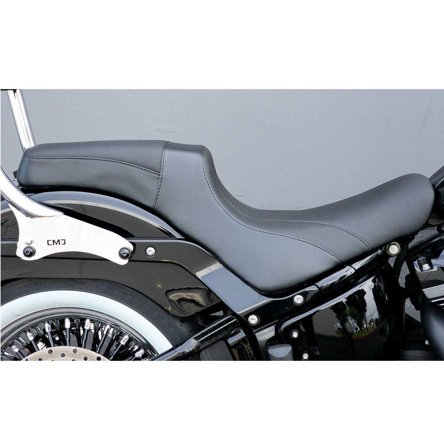 スイッチバック 2UPシート 【M8 ストリートボブ、スタンダード