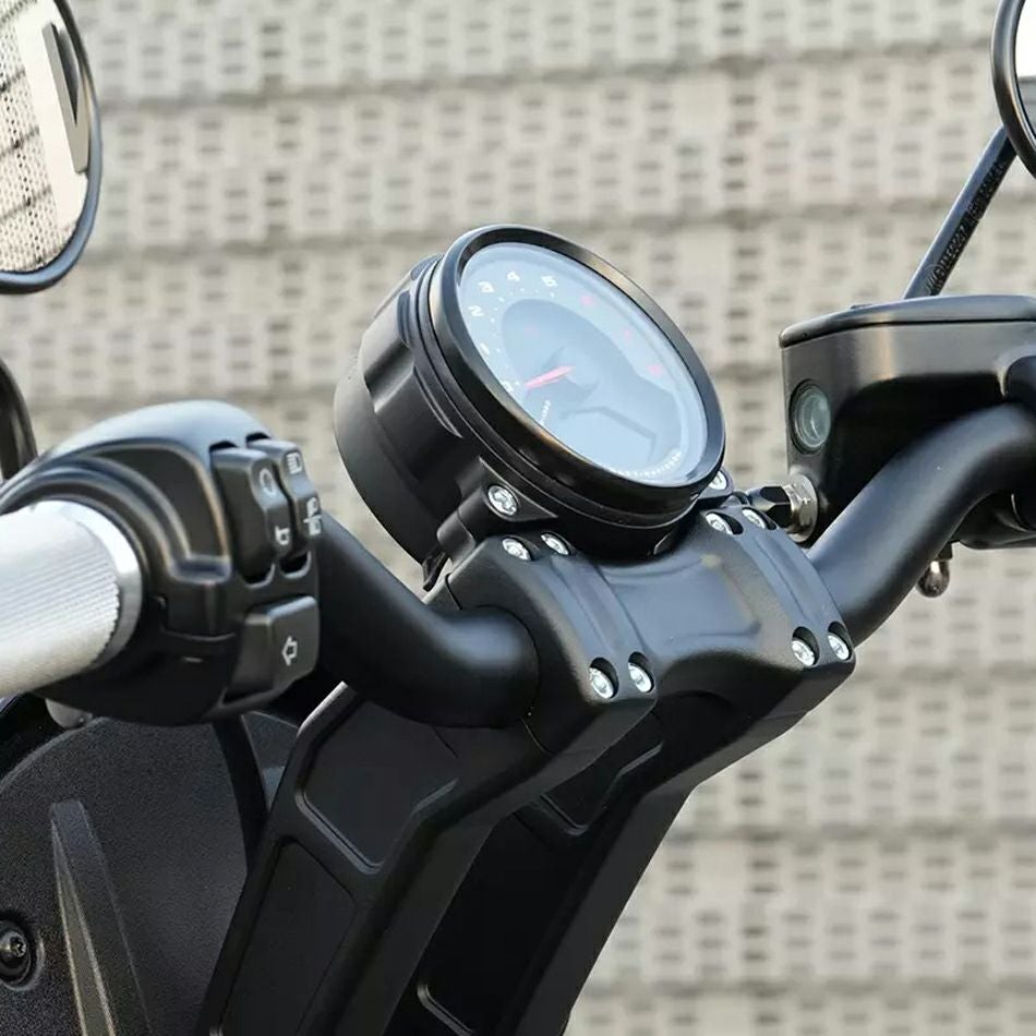 M8ソフテイル ローライダーS Clubstyle 7インチ プルバックライザー 1.25インチクランプ (ブラック) Thunderbike 1