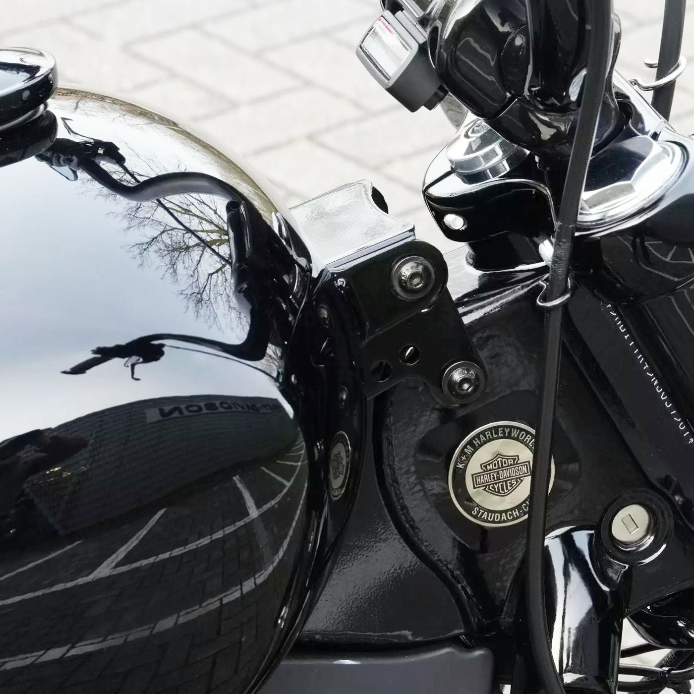 000000096002-01.jpg?size=m&w=