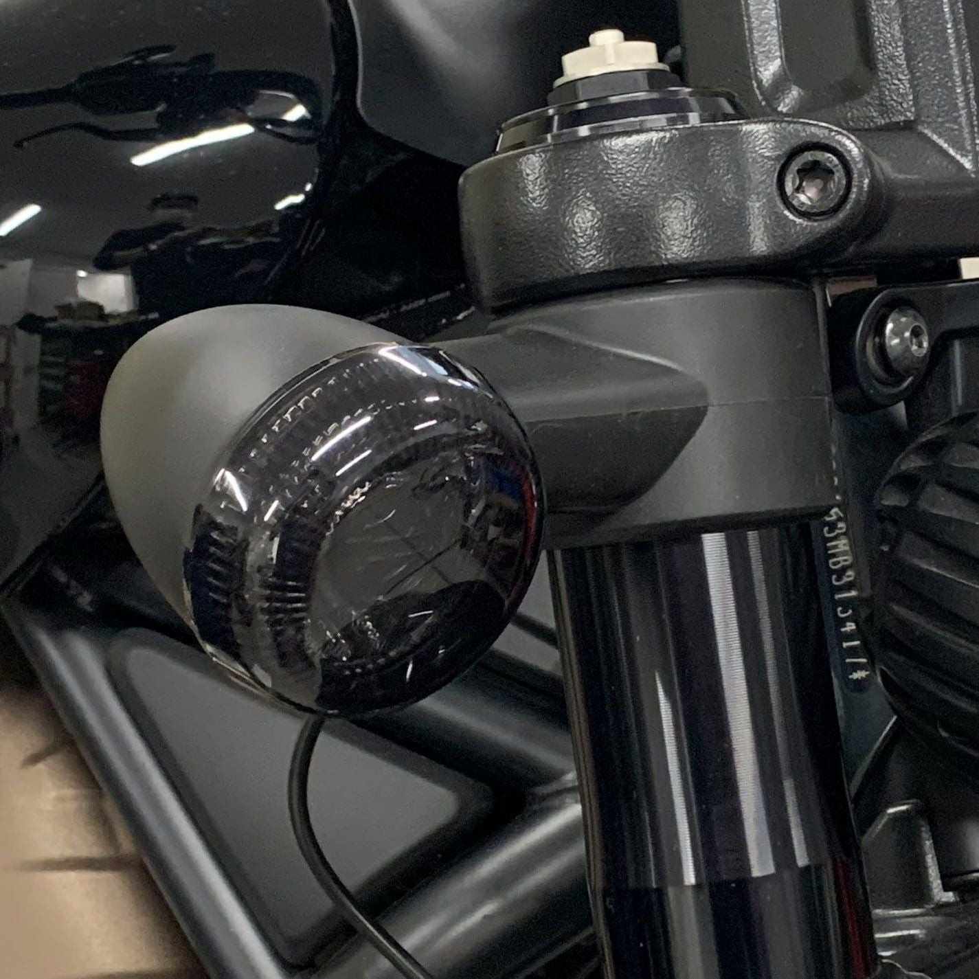 スポーツスターS(RH1250S) ウインカー｜ハーレーカスタムパーツ専門店