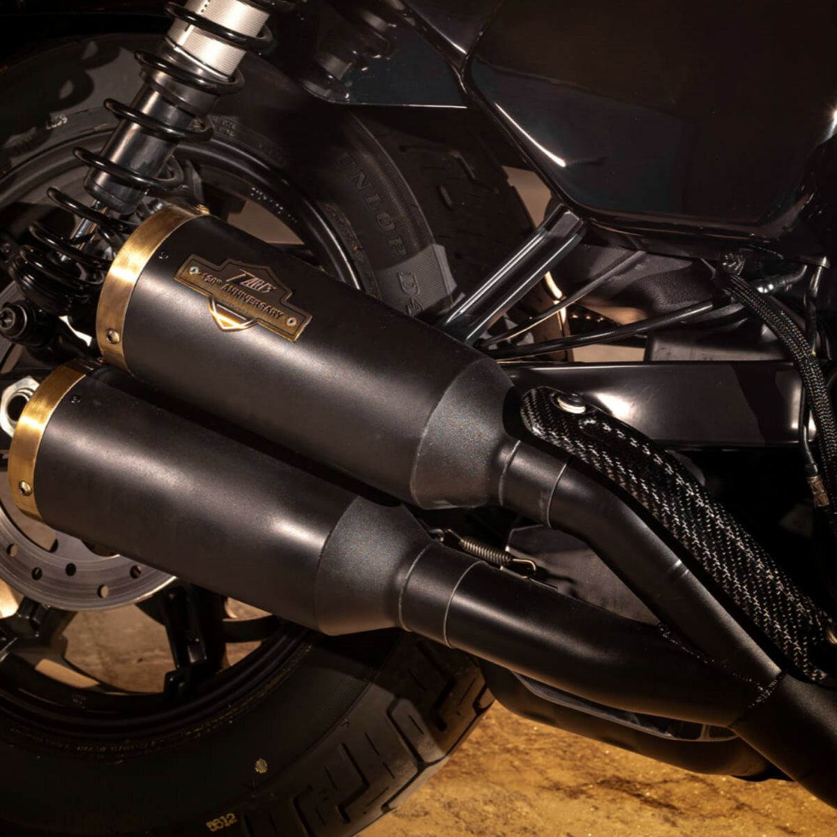 ナイトスター マフラー｜ハーレーカスタムパーツ専門店