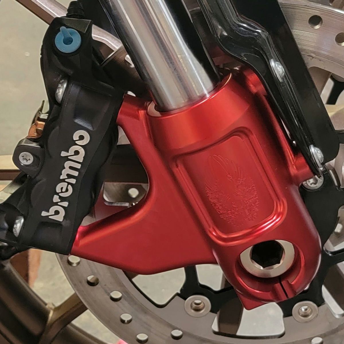 Custom Cycle Engineering ラジアルマウントブレーキキャリパー用