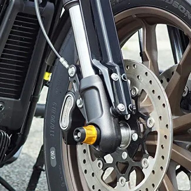 M8ソフテイル ローライダーS/ST、FXDR114 フロントアクスルカバー