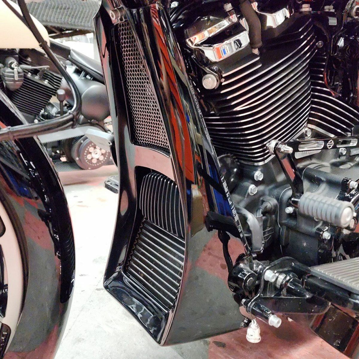 Paul Yaffe SWOOP チンスポイラー 【M8 トライク フリーホイーラー