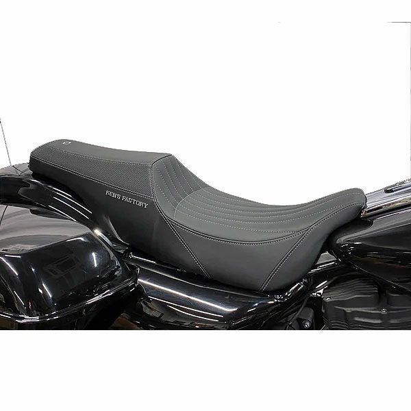 ハーレー　ツーリングモデル　KEN'S FACTORY シート グレーステッチ KEN'S FACTORY Next Level ツーアップシート グレーステッチ 2008以降