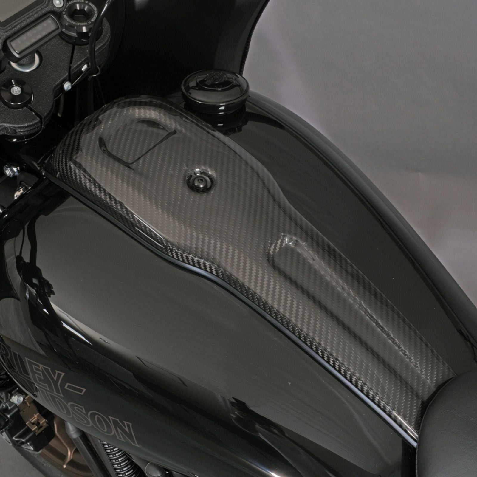M8 ローライダーST ダッシュバッジ (ブラック) FXLRST San Diego