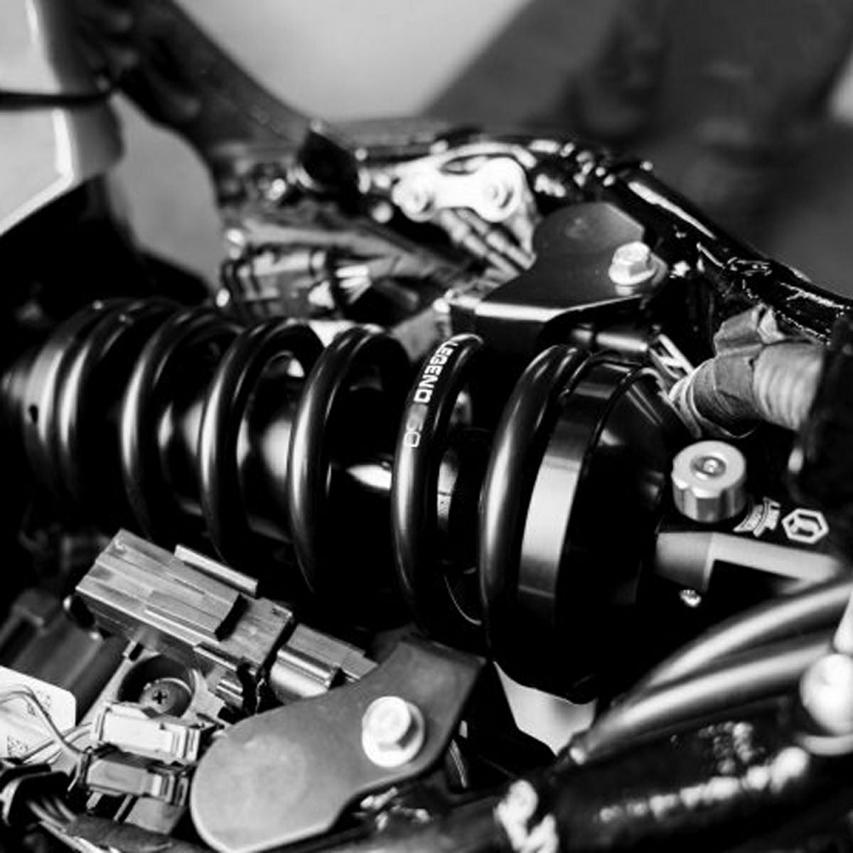 ハーレー純正☆ローダウン リアサスペンション FXFB、FXFBS ソフテイル